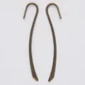 Set of two antique bronze metal bookmark hooks for vintage DIY jewelry making - Antique Bronze