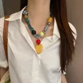 Collana artistica con pendente a cuore leopardato e audaci perle in resina colorate - Ciondolo a Cuore Giallo Stile Pop Art (X1923 Cuore)