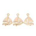 Drie gouden vintage legering zeilboot bedeltjes voor DIY sieraden met ophangringen - Goud