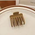 Matte light brown ponytail hair clip with durable multi-tooth grip and resin finish - Light Coffee