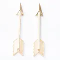 Colgantes de flecha dorados vintage de aleación para joyería DIY con plumas detalladas - Oro KC