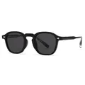 Gafas de sol retro de montura negra gruesa con flechas plateadas y lentes gris oscuro - Montura Negra Lentes Gris Negro