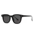 Gafas de sol retro TR negras cuadradas con remaches plateados y lentes protección UV - Montura Negra Lentes Gris Negro