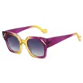 Lunettes de soleil œil de chat pour femmes avec monture polygonale dégradée violet jaune - Monture Violette / Gris Dégradé