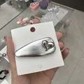 Fermaglio per capelli argento a goccia con cuore lucido su carta bianca - Stile Cuore Grande (B1002) / Argento