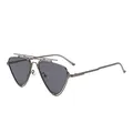 Moderne Sonnenbrille mit Doppelsteg, grauen Metalldreieckgläsern und UV-Schutz - Gunmetal Rahmen Graue Gläser
