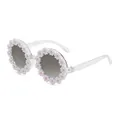 Daisy flower round frame sunglasses with transparent temples and dark lenses - White