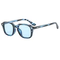 Occhiali da sole quadrati con montatura in marmo blu, lenti azzurre e rivetti in argento - Montatura a Righe Blu Trasparente Lente Blu