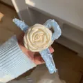 Pince à cheveux élégante avec rose en satin crème et dentelle bleu clair pour femmes - Bleu