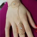 Elegant gold hollow flower hand harness with sparkling crystal and integrated ring - Silver