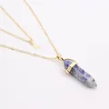 Collier double épaisseur doré avec pendentif lune et pierre hexagonale en marbre bleu - Prisme Hexagonal en Pierre à Veines Bleues / Bleu Sodalite