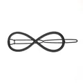 Pinza para el cabello minimalista de metal negro mate con diseño de símbolo infinito - Negro