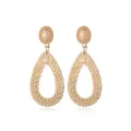 Bohemian teardrop woven earrings with golden hammered studs and beige raffia texture - Beige-Gold