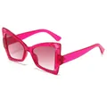 Lunettes de soleil papillon modernes avec verres dégradés roses et monture marbrée - C5