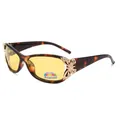 Lunettes de soleil polarisantes écaillées avec papillon doré et verres jaunes pour femme - Monture Écaille Lentille Jaune Vision Nocturne Décor Or