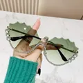 Occhiali da sole oversize senza montatura con lenti sfumate verdi e strass scintillanti - Strass Bianchi Lente Verde Sfumato