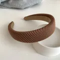 Karamellbrauner gepolsterter Samtreif mit diagonalen Rippen für Damen Haarschmuck - Gerippt Dunkelkaffee
