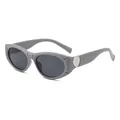 Occhiali da sole cat-eye grigi con dettagli a cuore argento e lenti polarizzate scure - Montatura Grigia Lenti Grigie