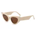 Retro Katzenaugen Sonnenbrille in Cremeweiß mit braunen Gläsern und silbernen Metalldetails - Cremefarbener Rahmen mit Teegläsern
