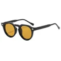 Retro-Sonnenbrille mit rundem schwarzem Rahmen, gelben Gläsern und Silbernieten - Schwarzer Rahmen Teefarbene Gläser
