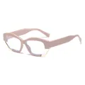 Rosafarbene Cat-Eye-Brille mit klaren Gläsern und goldenen Metalldetails am Rahmen - Rosa Rahmen Weiße Linse