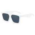 Weiße quadratische Oversize-Sonnenbrille mit dunklen Gläsern im 2024 Retro-Modestil - Weißer Rahmen Dunkelgraue Gläser