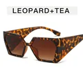 Lunettes de soleil géométriques léopard avec branches larges et verres dégradés - Léopard Marron Dégradé