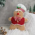 Pluche kerstman peperkoekman met koksmuts en rood vest voor feestelijke decoratie - Peperkoekman Man