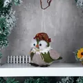 Handgefertigte Eule aus Filz mit floralem Hut und Spitze für die Weihnachtsdekoration - Grüne Eule Anhänger