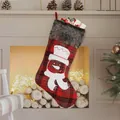 Calcetín de Navidad de cuadros con bordado de muñeco de nieve y ribete de felpa gris - Estilo Muñeco de Nieve (Calcetín de Cuadros Muñeco de Nieve)
