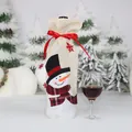 Copribottiglia di vino natalizio con pupazzo di neve in lino e fiocco di seta rossa - Pupazzo di Neve