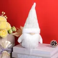 Gnome de Noël nordique avec chapeau pailleté blanc et longue barbe en fourrure - Poupée sans Jambes sans Visage / Blanc