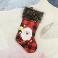 Weihnachtssocke mit rot-schwarzem Karomuster und flauschigem Kunstpelz-Rand mit Nikolaus - Weihnachtsmann