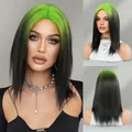 Perruque dégradée vert néon et noir, coupe droite, vues de face, côté et dos - 48cm / Lézard Vert Noir Dégradé