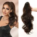 Extensión de coleta larga ondulada marrón oscuro con pinza para peinados de mujer - Estilo Medio-Largo / Marrón Té Claro