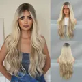 Parrucca lace lunga mossa biondo ombre con radici scure e riga centrale naturale - 77cm / Sfumatura Oro Beige (SZ5114-1)