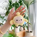 Porte-clés en peluche jaune duveteuse avec visage rose et fermoir en métal doré rose - Fermoir Doré / Environ 14cm / Jaune