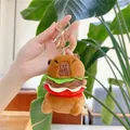 Détail de porte-clés peluche Capybara burger avec couches de tissus doux et anneau doré - Hauteur environ 10cm / Capybara Hamburger (Avec Fermoir Doré)
