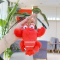 Détail de porte-clés homard en peluche rouge avec fourrure douce et broderie bleue - Homard Rouge / Fermoir Doré / Environ 10 cm