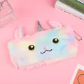 Estuche de unicornio de peluche con piel de arcoíris y bordado para niñas - Estilo Ojos Amarillos