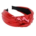 Serre-tête noué en cuir PU rouge métallisé avec un large nœud central et brillant - Rouge