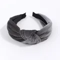 Geknotetes Samtstirnband in zweifarbigen grauen Paneelen mit breitem Mode-Design - Silber