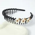 Cute black wavy non-slip headband for girls with white flower accents and matte finish - Black Small Flower