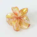 Schillernde Haarklammer in Plumeria-Blütenform mit gelbem und orangefarbenem Farbverlauf - Klein (4CM) / Irisierendes Gelb