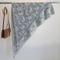 Grau-beige Paisley-Gürtelschal mit Fransen aus Baumwolle-Leinen-Mix für Damen - 180x90cm / Grau (SJJ-010)