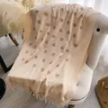 Sciarpa in cashmere beige con ricami a cuore rossi e dettagli in nappe - Cx-054 Albicocca / 200x70cm
