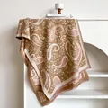 Ethno-Kaschmir-Schal mit Paisley-Muster und Fransen für Winterreisen und Fotos - Khaki