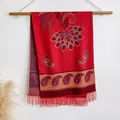 Vintage dark red paisley scarf with elegant floral patterns and fringe details - 200x65cm / Red