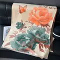 Sciarpa stile cashmere con peonie artistiche e nappe per donna elegante - 185x65cm / Arancione