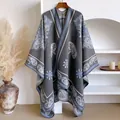 Chal poncho retro de imitación de cachemira gruesa con estampado de cachemira - Azul marino